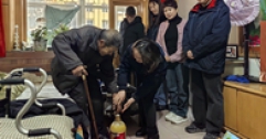 【市城市燃熱集團富泰熱力】公司機關黨組織開展“你我同行 幫扶零距離”學雷鋒志愿服務活動